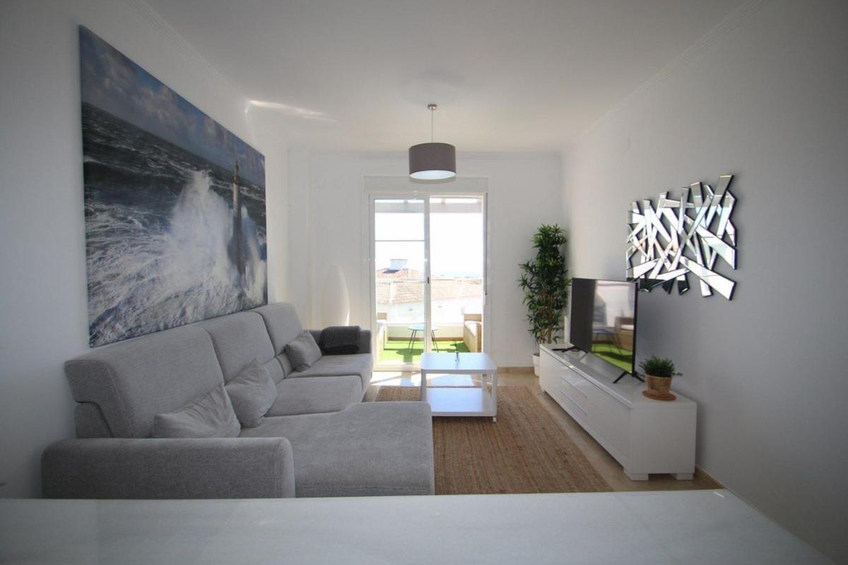 Small Oasis Nelson Mandela Apartment With Sea View, Two Bedrooms, Parking, Terrace And Pool Manilva Ngoại thất bức ảnh